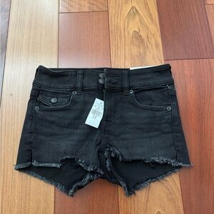 American Eagle Outfitters Black Jean Shorts with Frayed Hem (BRAND NEW, With tag